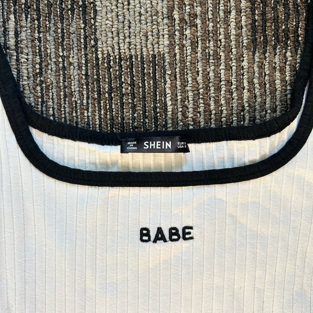 BABE white long sleeve be crop top